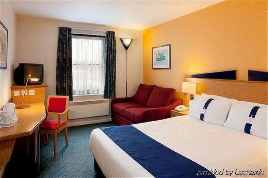 Express By Ihg Hotel